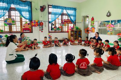 Hoạt động học: Thơ “Làm nghề như bố” tại lớp Mầm A